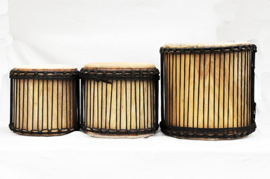 Serie di tamburi da parata dunun - Set du mini-tamburi dundun della Guinea 3851