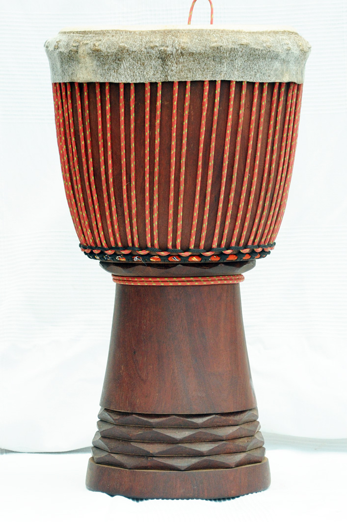 Djembe Africano Professionale Da 60 Cm - Tamburo A Calice In Legno Di Mogano Con Pelle Di Capra - Foto 9