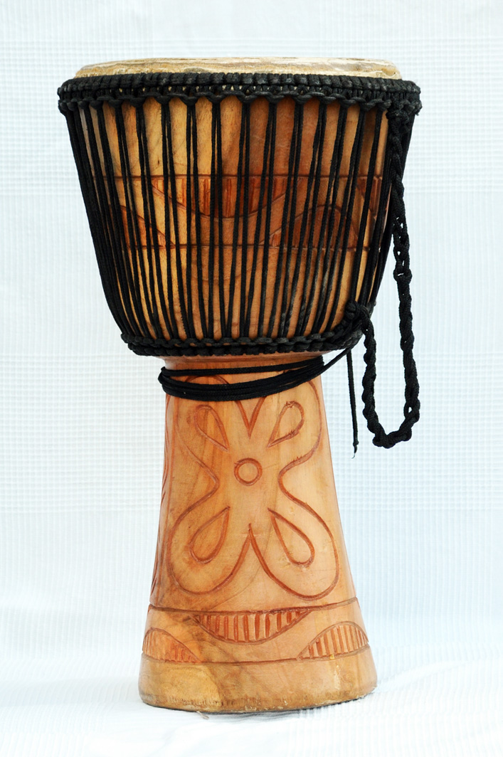 Djembe a prezzo basso in vendita Grande djembe del Ghana