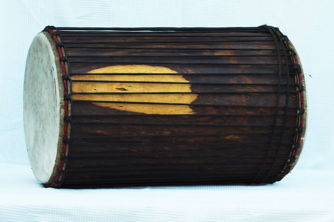 Dundubi Instrument Dundun vendita - Tamburo basso dundunba del Mali in rosewood