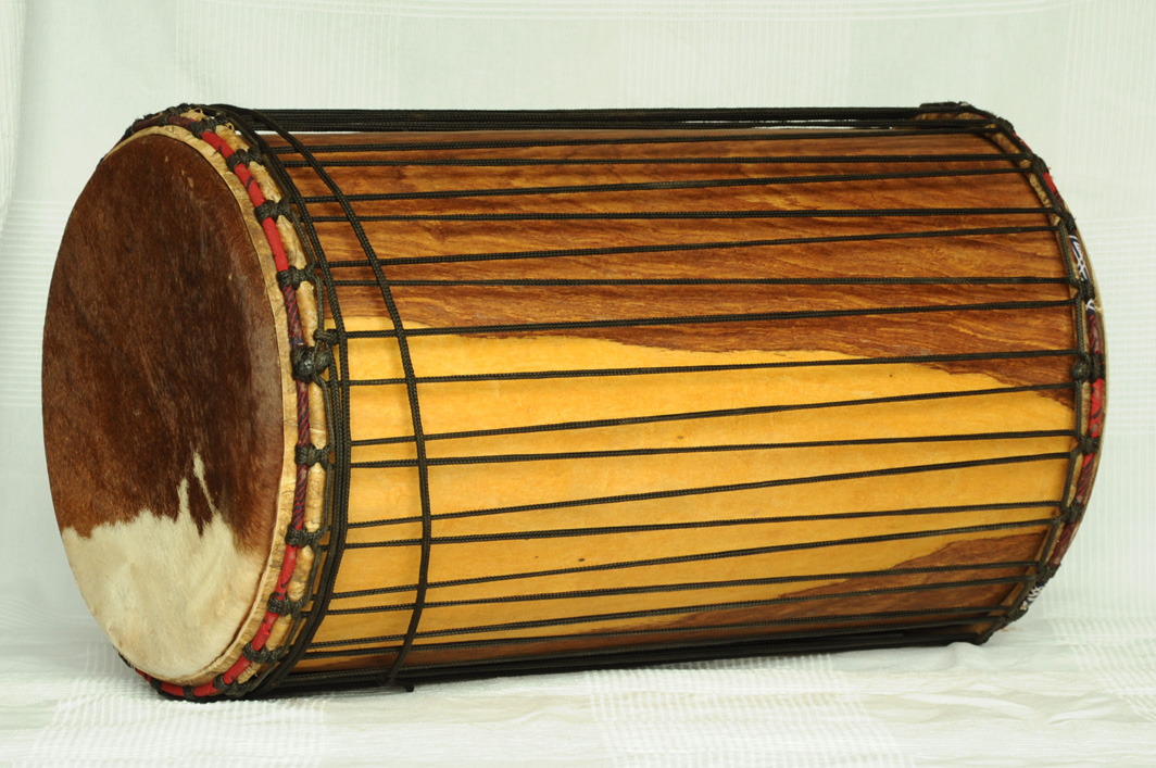 Dundubi Instrument Dundun vendita - Tamburo basso dundunba del Mali in rosewood