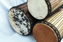 Set di tamburi bassi dundun del Mali in legno di balafon (gueni)