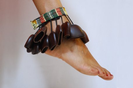 Braccialetto di danza africano - Braccialetto alla caviglia di danza yuyu del Ghana