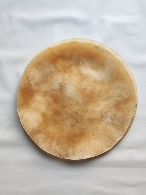Pelle di bufalo o pelle di bue molto molto spessa sanza pelo per tamburo djembe