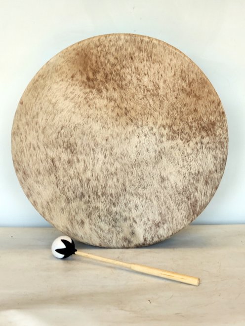 Tamburo sciamanico Pelle di mucca con pelo 20″