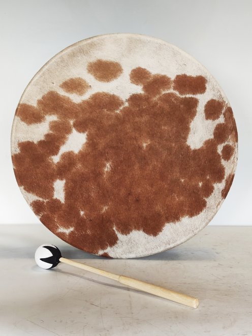 Tamburo sciamanico Pelle di mucca con pelo 18″