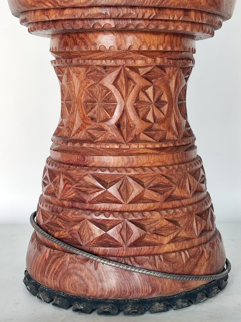 Fusto di djembe della Guinea in legno di balafon (gueni) - Djembe alta qualità