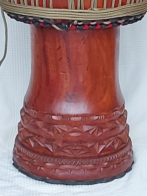 Djembe della Guinea in mogano (djala) - Djembe di alta qualità