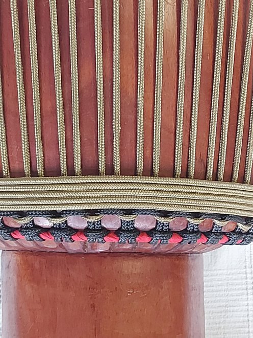 Djembe della Guinea in mogano (djala) - Djembe di alta qualità