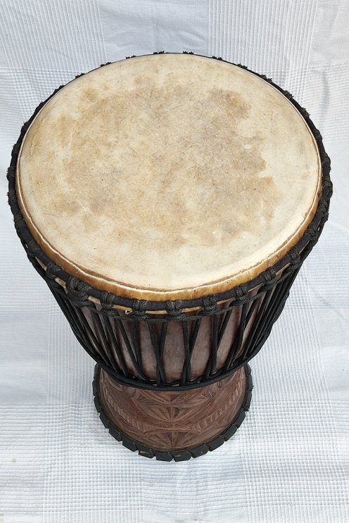 Djembè della Guinea con pelle di mucca - Tamburo djembe alta qualità pelle di manzo, pelle di toro, pelle di vitello