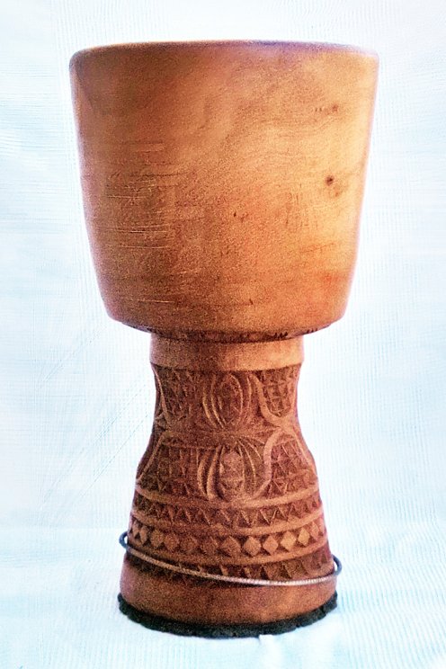 Fusto di djembe della Guinea in mogano (djala) - Djembe alta qualità