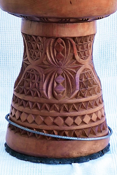 Fusto di djembe della Guinea in mogano (djala) - Djembe alta qualità