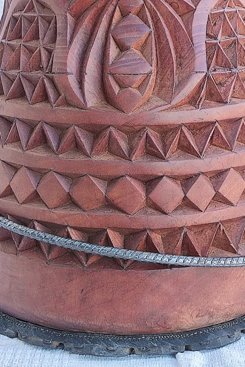 Fusto di djembe della Guinea in mogano (djala) - Djembe alta qualità