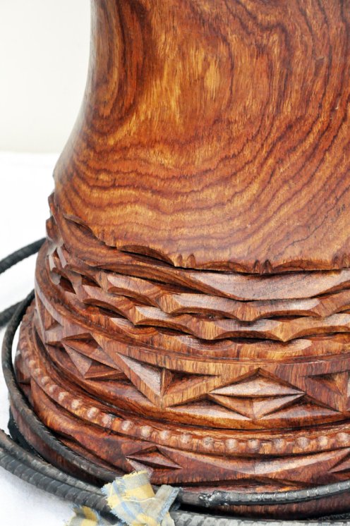 Fusto di djembe della Guinea in legno di balafon (gueni) - Djembe alta qualità