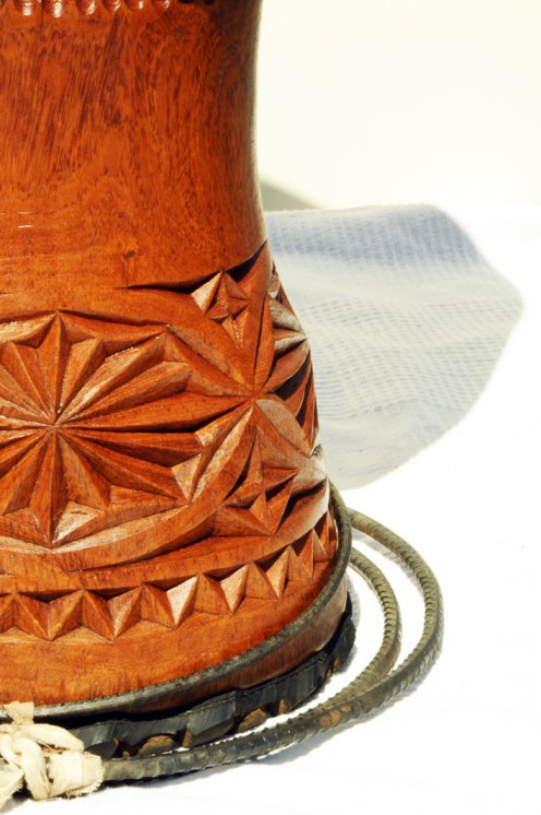 Fusto di Djembe della Guinea in dugura (dimba) - Djembe alta qualità