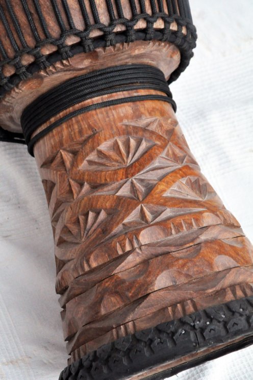 Djembè della Guinea con pelle di mucca - Tamburo djembe alta qualità pelle di manzo, pelle di toro, pelle di vitello