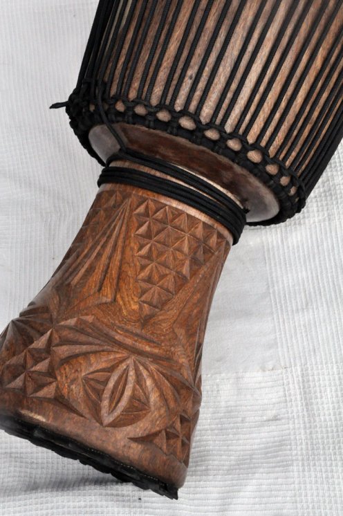 Djembè della Guinea con pelle di mucca - Tamburo djembe alta qualità pelle di manzo, pelle di toro, pelle di vitello
