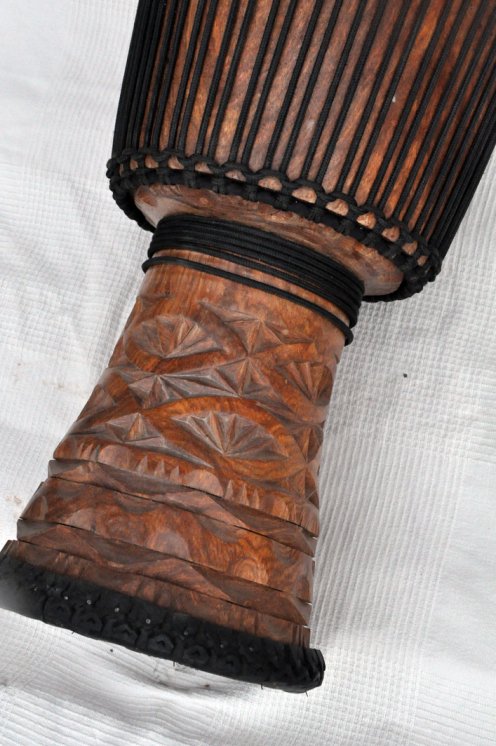 Djembè della Guinea con pelle di mucca - Tamburo djembe alta qualità pelle di manzo, pelle di toro, pelle di vitello
