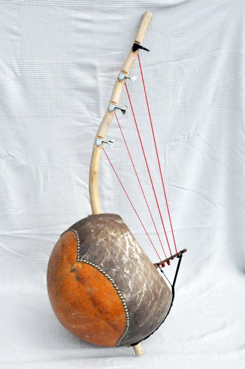 Bolon bato - Strumento corde bolon