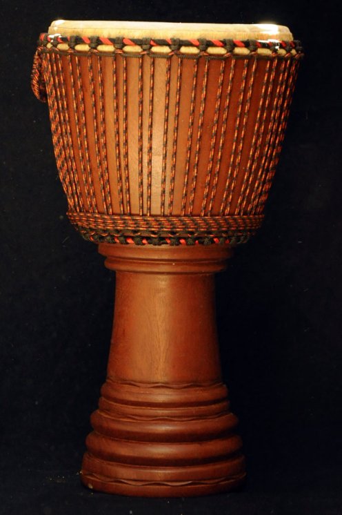 Djembe Mali Top in mogano in vendita (grande): comprare un djembè (djambè) malese in diala (djala, acajou, acagiù) (grande)