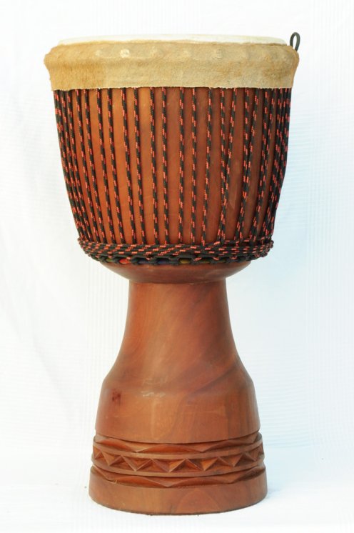 Grande djembe Guinea Top mogano: comprare djembe guineano (mahogany, acagiù, djala)