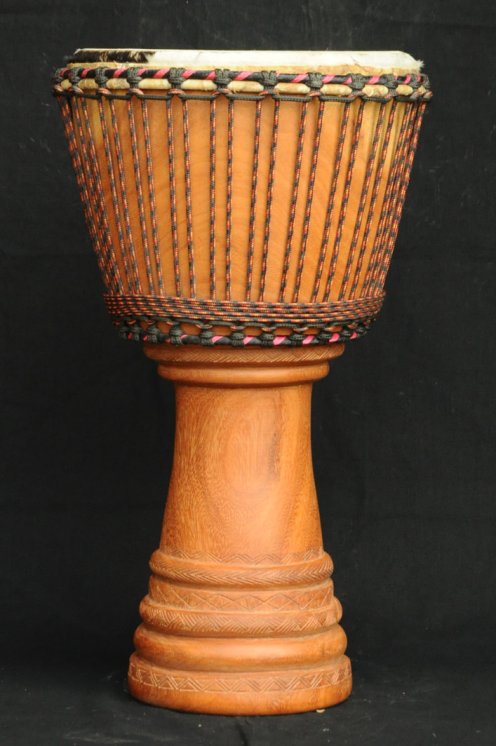 Djembe Mali Top in lenke pelle di bue in vendita (grande): comprare un djembe (djambè) malese in linke montato con una pelle bovina (mucca o vitello) (grande)