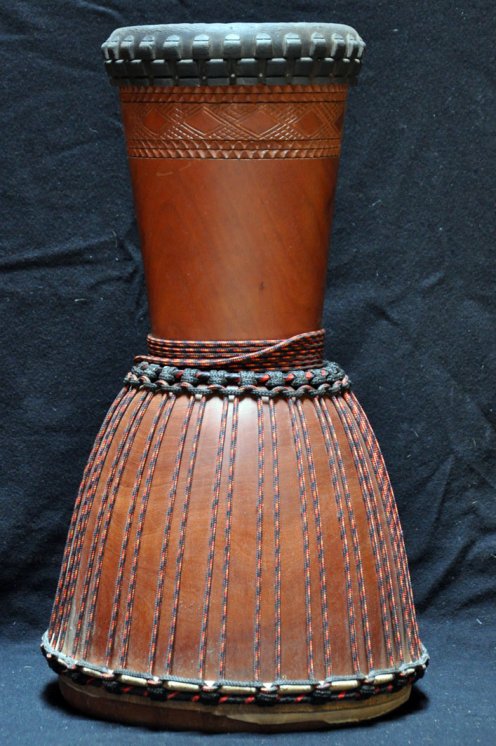 Fusto di djembe Mali Top in mogano in vendita (grande): comprare calice di djembè (djambè) malese in diala (djala, acajou, acagiù) per montare (grande)