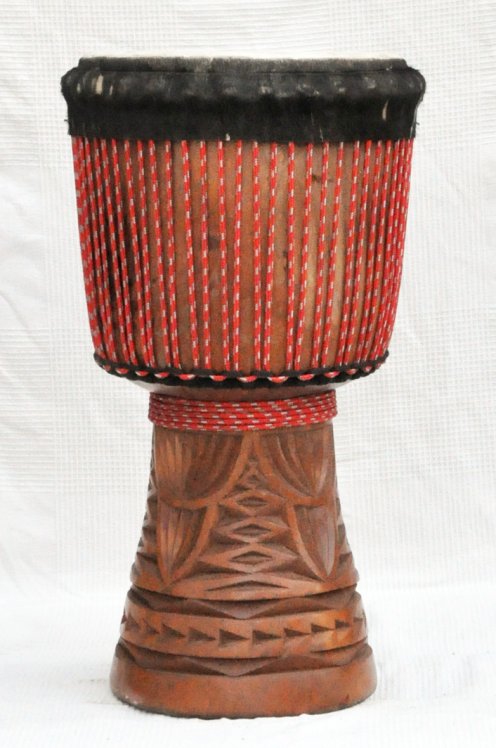 Djembe della Guinea in mogano (djala) - Djembe qualità superiore