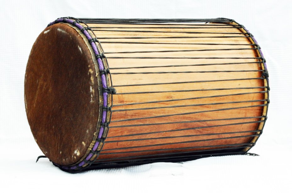 Dundun vendita - Tamburo basso dundunba del Ghana