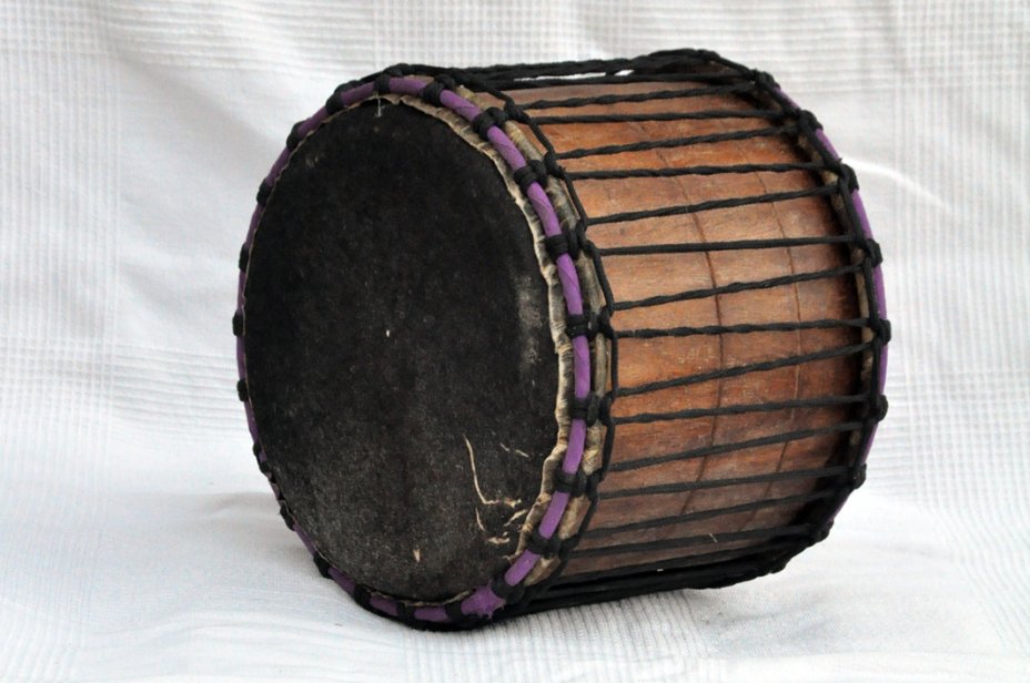 Mini-dundun kenkeni del Ghana - Mini-tamburo basso
