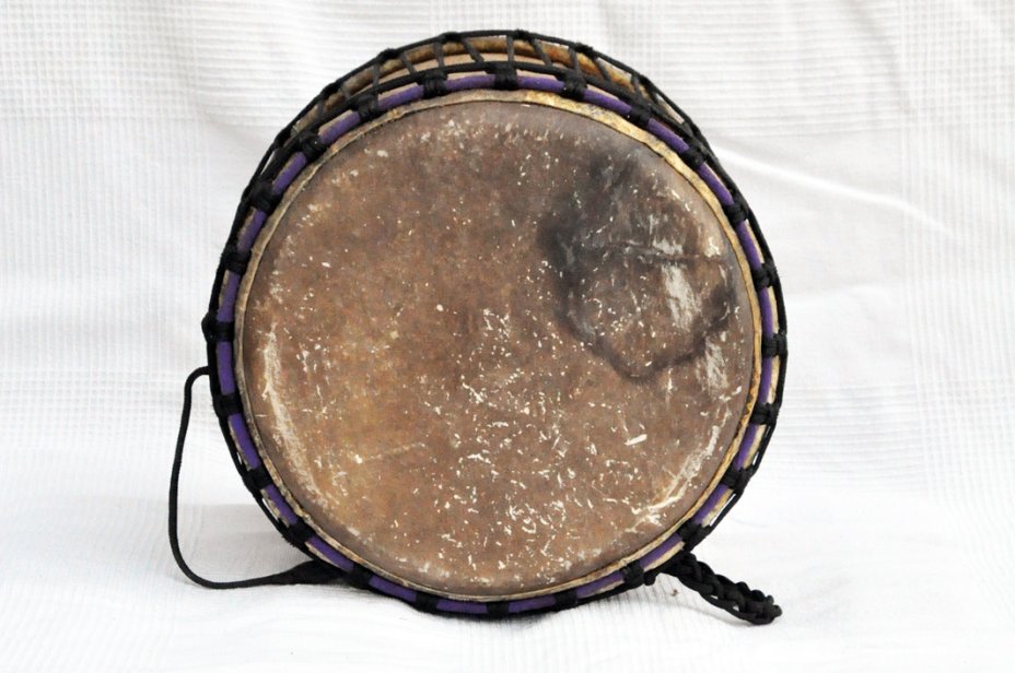 Mini-dundun sangban del Ghana - Mini-tamburo basso