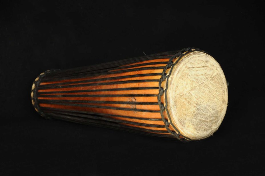 Tamburo batá - Tamburo del Nigeria