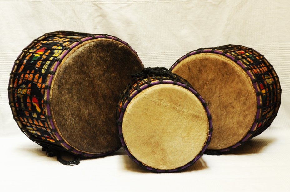 Set di tre mini-tamburi bassi Ghana: comprare set dunun (dundun, doun doun, doum doum)