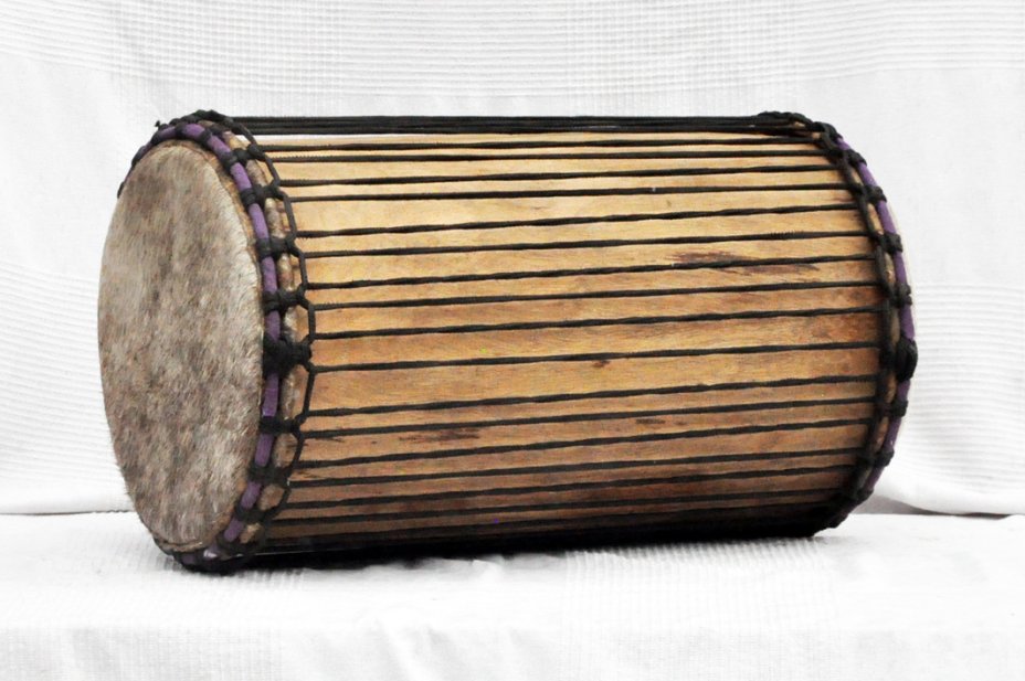 Dundun vendita - Tamburo basso kenkeni del Ghana