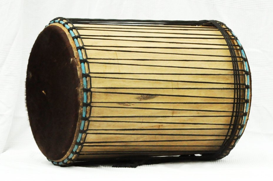Dundun vendita - Tamburo basso dundunba del Ghana