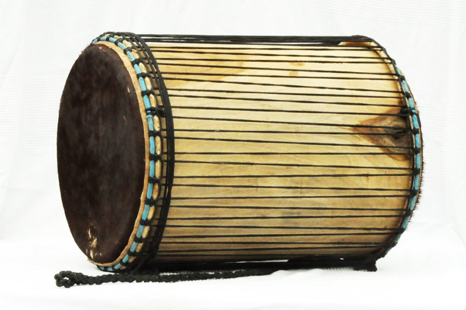 Dundun vendita - Tamburo basso dundunba del Ghana