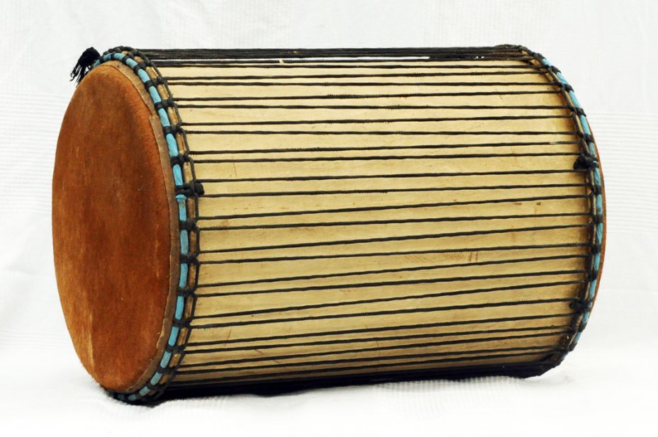 Dundun vendita - Tamburo basso dundunba del Ghana