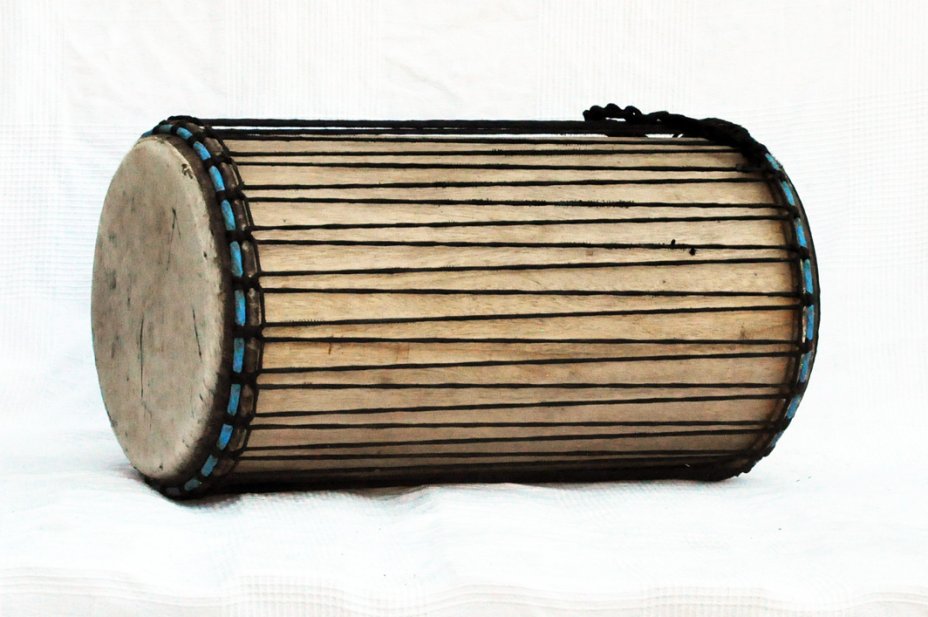 Dundun vendita - Tamburo basso sangban del Ghana