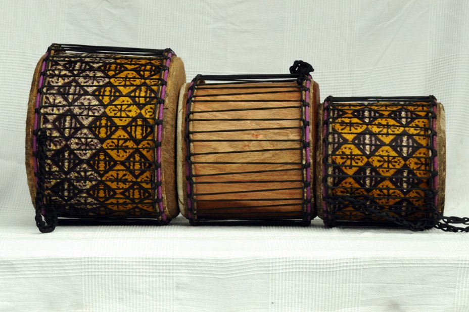 Set dundun vendita - Trio di mini-tamburi bassi dunun del Ghana