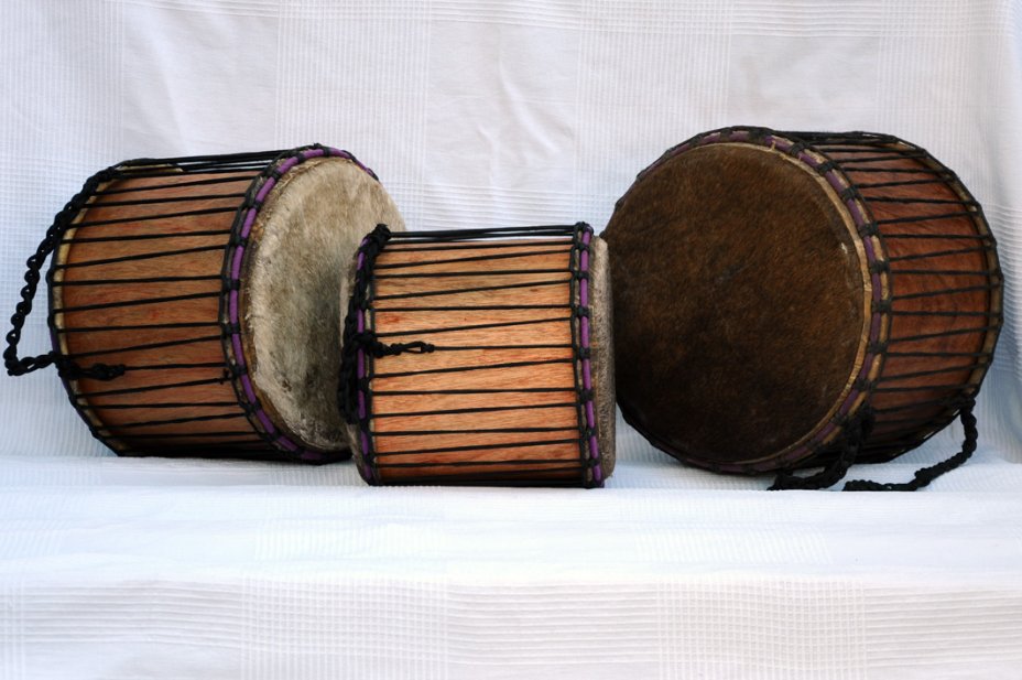 Set dundun vendita - Trio di mini-tamburi bassi dunun del Ghana