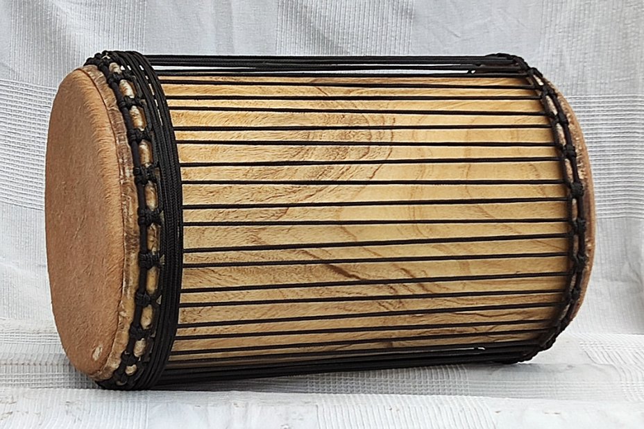 Sangban della Guinea in melina (monttagio 4 cerchi)