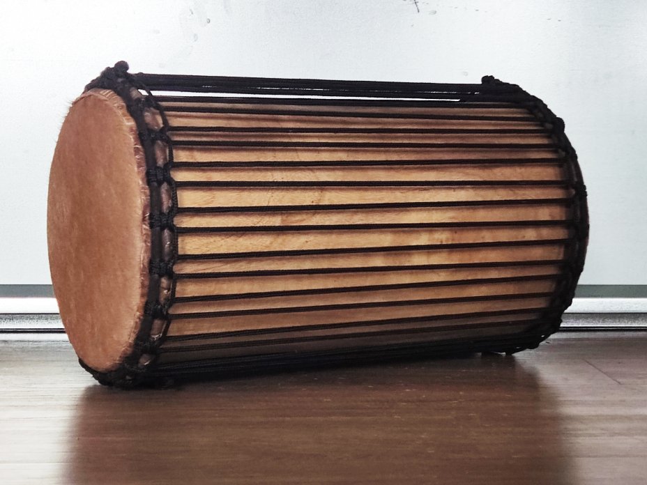Tamburi bassi dunun - Dundun kenkeni della Guinea montaggio 4 cerchi