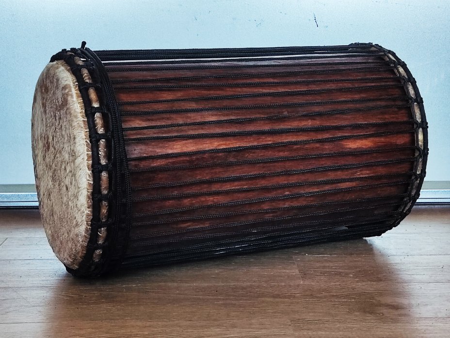 Tamburi bassi dunun - Dundun sangban della Guinea montaggio 4 cerchi