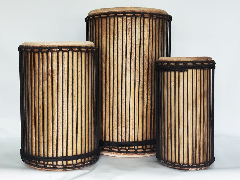 Serie di tamburi bassi dunun - Set di dundun della Guinea