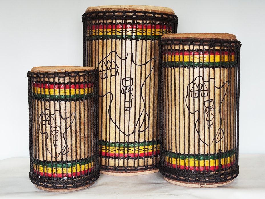 Serie di tamburi bassi dunun - Set di dundun della Guinea