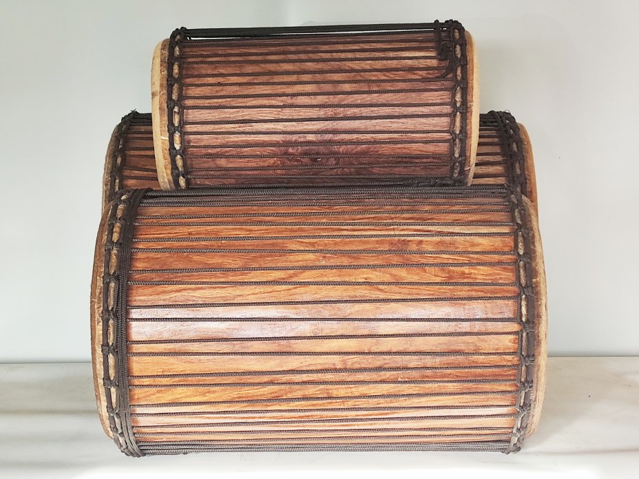 Serie di tamburi bassi dunun - Set di dundun della Guinea 6661