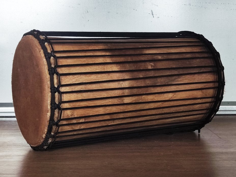 Tamburi bassi dunun - Dundun sangban della Guinea montaggio 4 cerchi