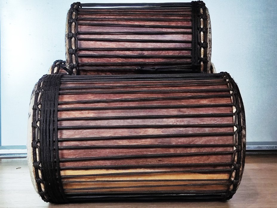 Serie di tamburi bassi dunun - Set di dundun del Mali