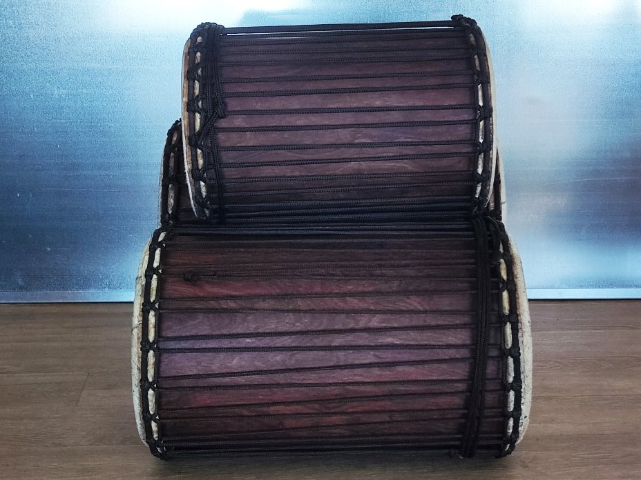 Serie di tamburi bassi dunun - Set di dundun del Mali