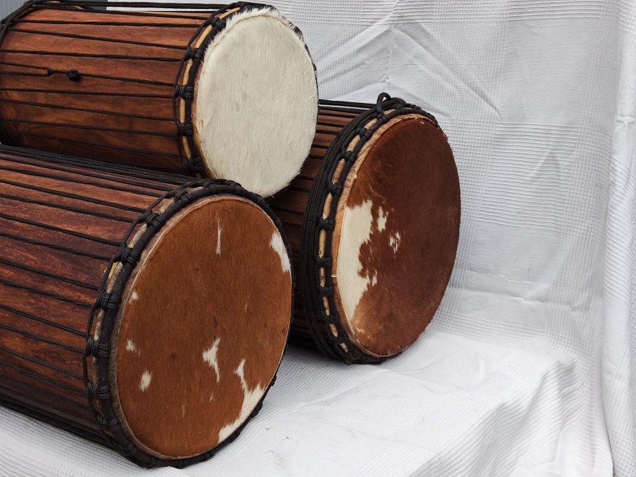 Set di tamburi bassi dundun del Mali in legno di balafon (gueni)